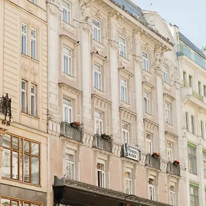 Boutique Nossek Отель