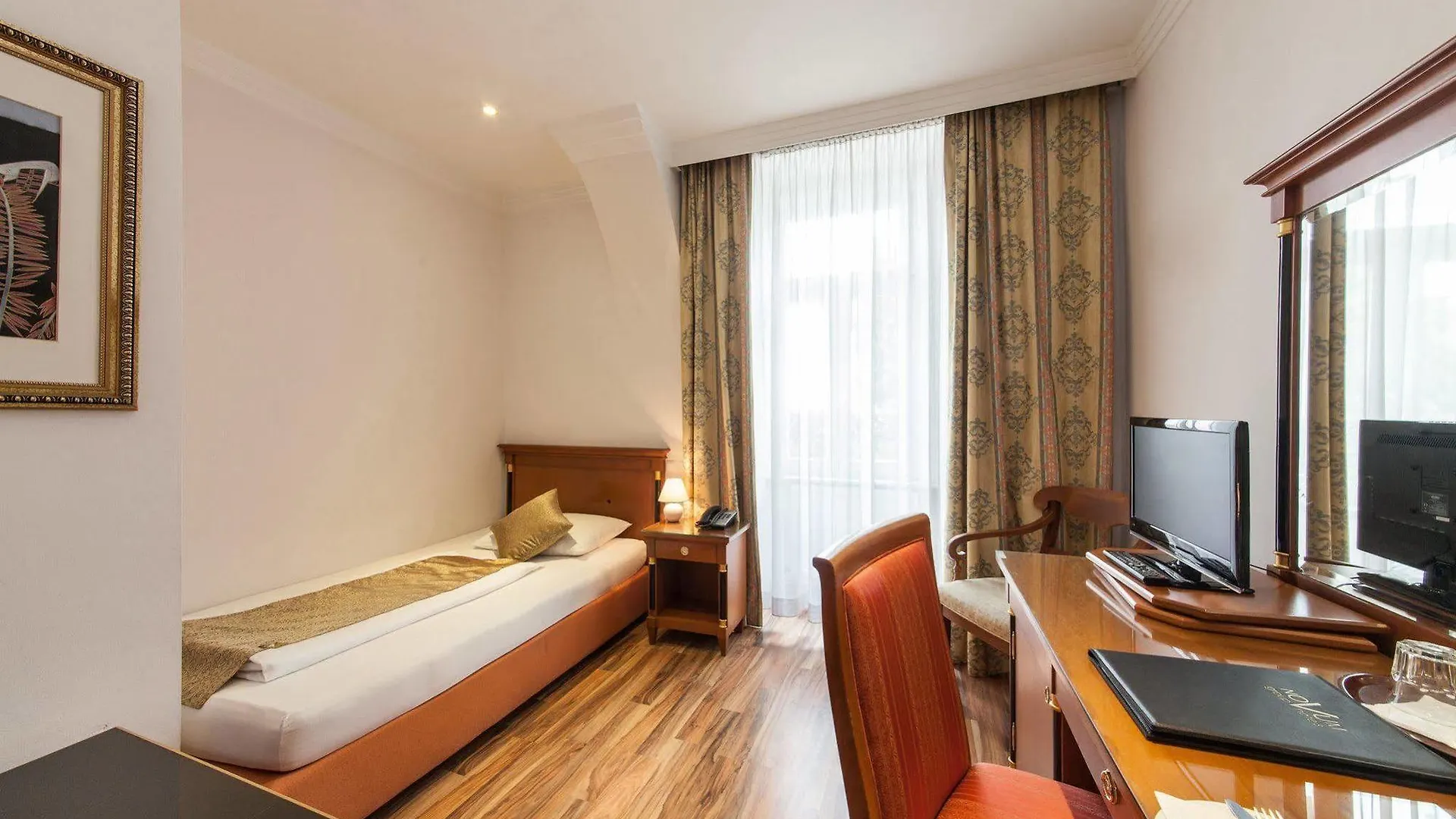 ***  Novum Hotel Cristall Wien Messe Austria
